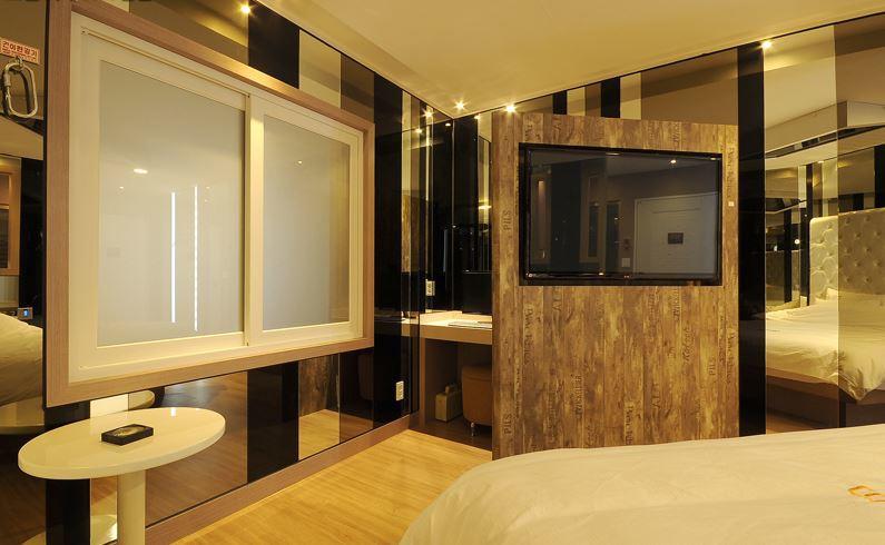 Songjeong Hotel 369 Busan Buitenkant foto