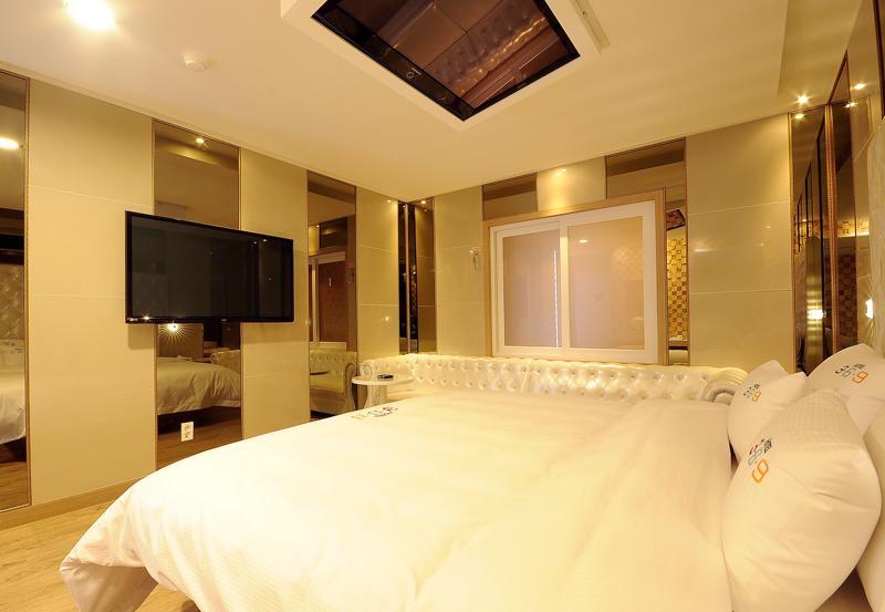 Songjeong Hotel 369 Busan Buitenkant foto